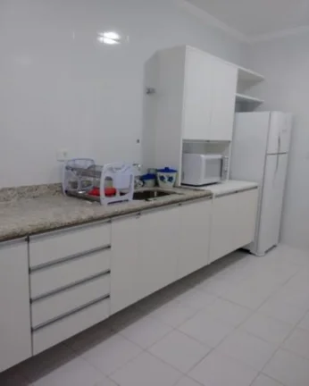 Imagem Apartamento à venda no Guarujá na Praia das Pitangueiras.