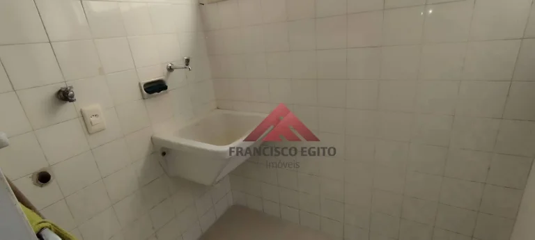 Imagem Apartamento de sala dois quartos e vaga de garagem,em excelente localização em Santa Rosa(Pé pequeno)colado a todo comércio do largo do Marrão,Bancos