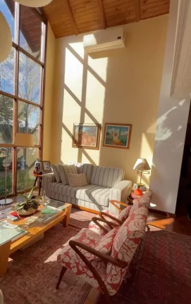 Imagem Condomínio Palos Verdes, Miolo da Granja Viana. 90% terrea! • Casa com estilo único, arquitetura...