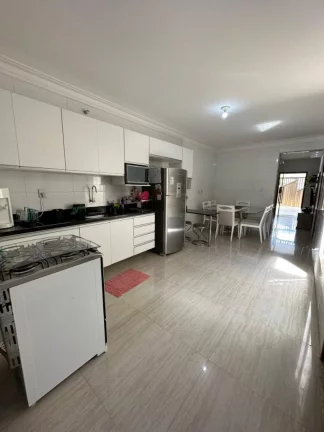 Imagem Casa à venda no Bairro América - 3 quartos, suíte, 125 m² - Confira!