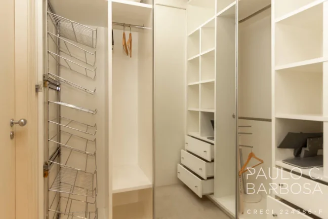 Imagem Itaim Bibi Venda - Loft com 1 Suíte - 2 Vagas - Varanda - 79m²