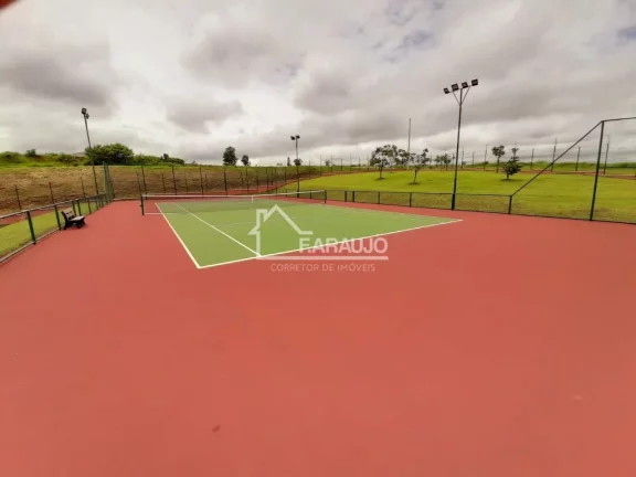 Imagem Casa em Condomínio à venda em Alphaville Nova Esplanada com 243m² 3 suítes, 4 vagas