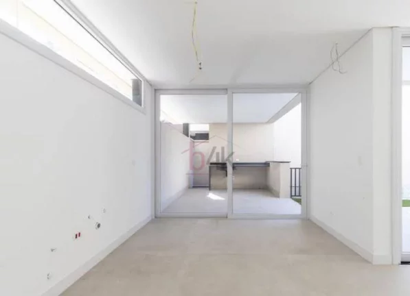 Imagem Casa à venda em Condomínio Fechado 4 suítes
