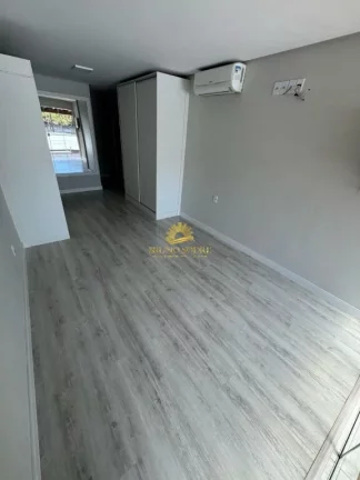Imagem Casa de Alto Padrão no Jardim Boa Vista: Luxo e Conforto Próximo à Praia do Morro
Descubra esta c...