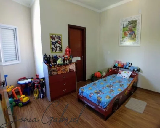 Imagem Venda de Casa em Condomínio em Valinhos-SP 4 Quartos, 4 Suítes, 2 Salas, 4 Banheiros, 6 Vagas de Garagem 340,00m² Imagem Venda de Casa em Condomínio em Valinhos-SP 4 Quartos, 4 Suítes, 2 Salas, 4 Banheiros, 6 Vagas de Garagem 340,00m²