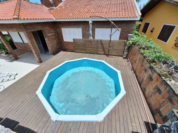 Imagem Casa à venda em Torres, Centenário, com 3 quartos, 126,05m²