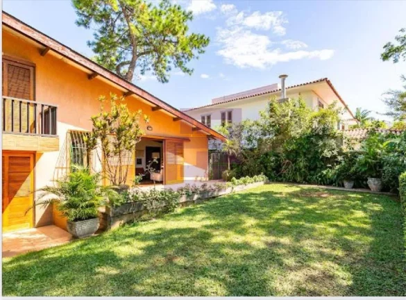 Imagem Casa Charmosa a venda em rua fechada com vista para o Joquei