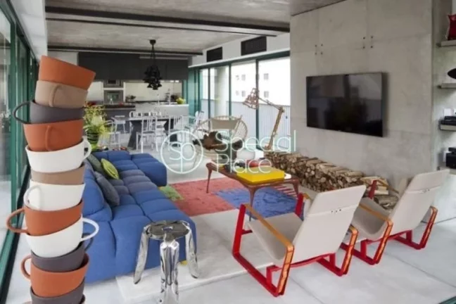 Imagem O apartamento se assemelha a uma casa, mas de um jeito absolutamente atual e urbano, com imensas por...