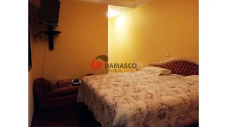 Imagem Sobrado à venda 3 Quartos, 3 Suites, 6 Vagas, 600M², Cerâmica, São Caetano do Sul - SP