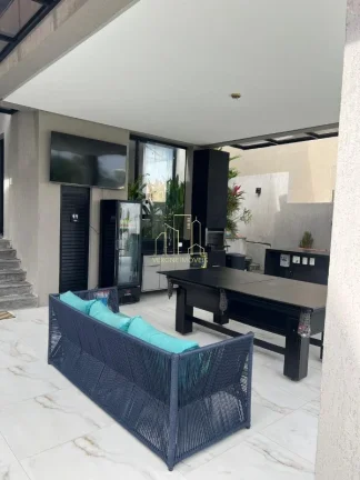 Imagem Oportunidade ? Casa de Alto Padrão à Venda em Alphaville 2, Salvador