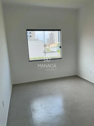 Imagem Sobrado em Baln. Piçarras novo 100 metros da Praia