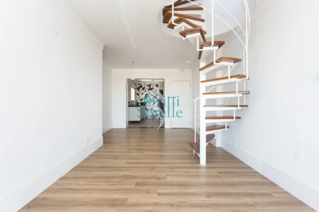 Imagem Cobertura Duplex à Venda em Moema - São Paulo/SP.