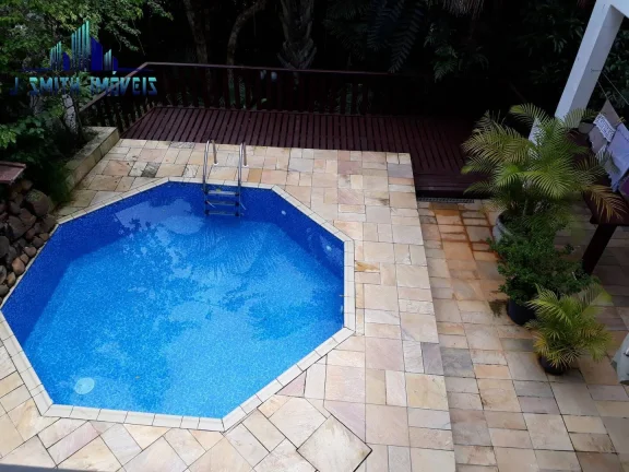Imagem CASA NOBRE, 191m², ÓTIMOS ACABAMENTOS, EM CONDOMÍNIO FECHADO, RODOANEL.