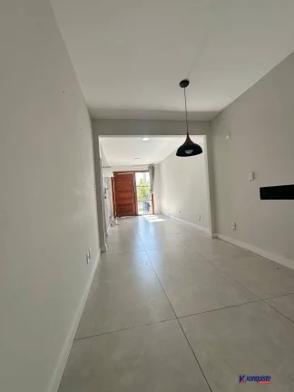 Imagem OPORTUNIDADE VENDO CASA 3/4 CONDOMÍNIO - SIM