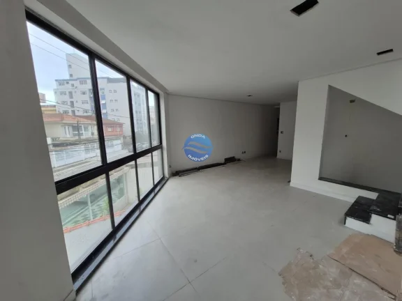 Imagem Casa duplex a venda em Santos no Embaré, nova, fino acabamento.