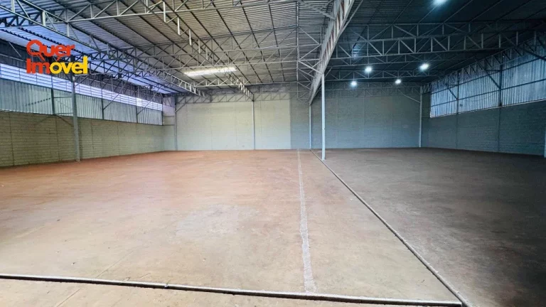 Imagem Galpão comercial para locação em Ribeirão Preto-SP, bairro Santa Iria: 2 salas, 4 banheiros, 14 vagas de garagem, 2.000 m²