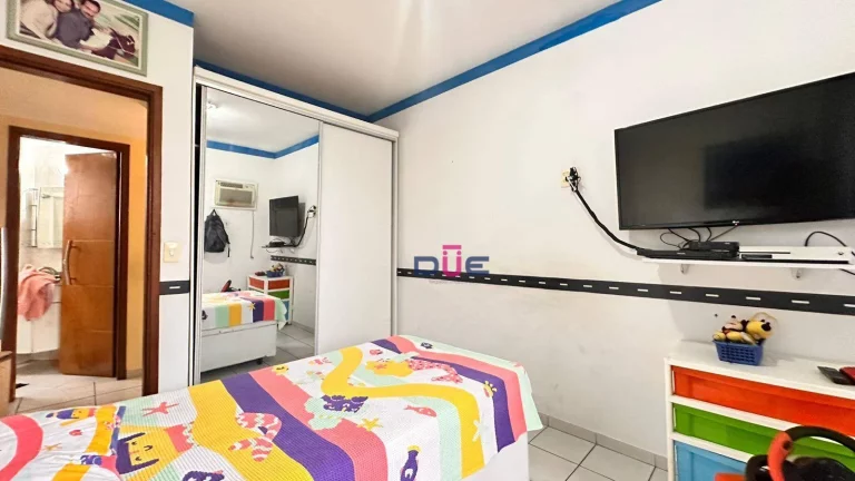 Imagem Apartamento com 2 dormitórios sendo 1 suite No Embaré. vaga demarcada, salao festas amplo, churrasqueira, e salao de jogos. Andar alto com vista livre