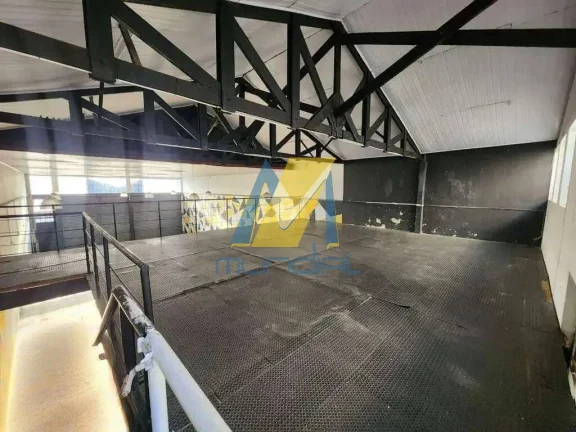 Imagem Galpão à Venda com 378 m², Pé-Direito de 6 Metros