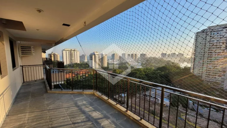 Imagem Apartamento de 2 Quartos para Venda na Barra da Tijuca com 83 m²