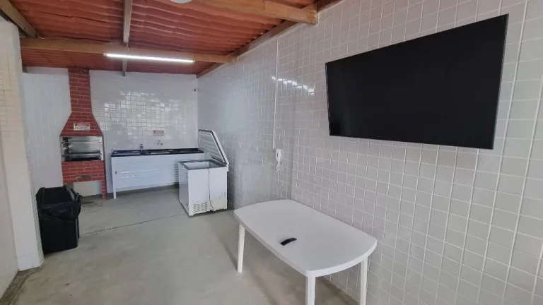 Imagem PITANGUEIRAS – UMA QUADRA DA PRAIA, OPORTUNIDADE ÚNICA ,48 M² ÚTEIS, LOCALIZAÇÃO PRIVILEGIADA, GARAGEM NO PRÉDIO, CONDOMÍNIO BAIXO.