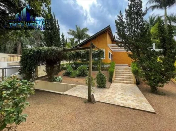 Imagem Excelente casa TÉRREA rústica / contemporânea, com muita personalidade e MANUTENÇÃO IMPECÁVEL....