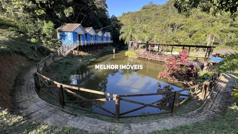 Imagem Chacara a venda em Camboriú com 14.000 m²