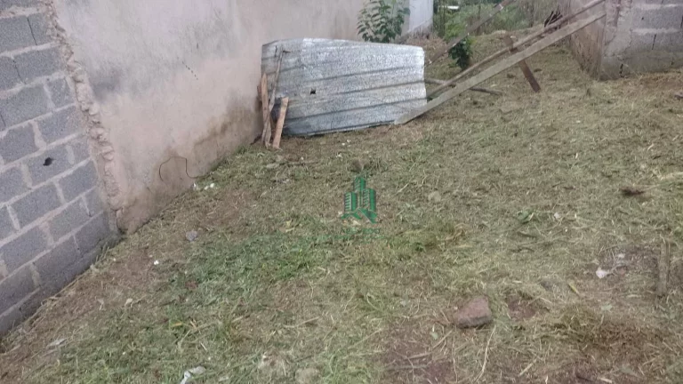 Imagem Terreno à venda, 271 m² por R$ 170.000,00 - Pedreira - Arujá/SP