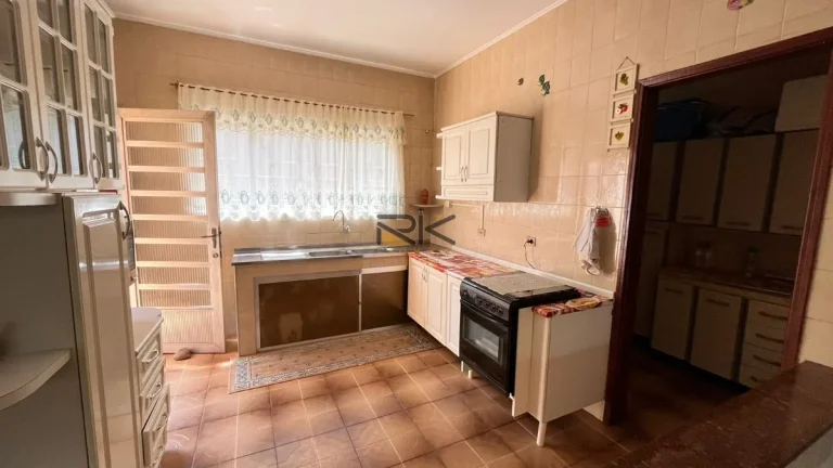 Imagem Casa à venda no bairro do Itaguá com 3 dormitórios,sala de estar e varanda
