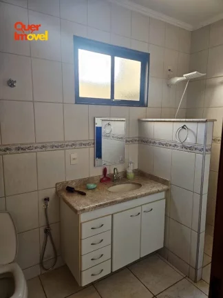 Imagem Imperdível oportunidade: Casa à venda em Cravinhos-SP, Jardim das Acácias, 3 quartos, 1 sala, 2 banheiros, 4 vagas, 144,00 m².
