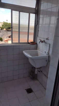 Imagem Apartamento com sacada e vista livre no Condomínio Residencial Arco Íris