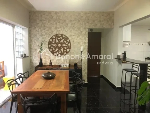 Imagem Casa à venda no Parque Taquaral com 170 m² de área construída, este imóvel oferece diversas com...
