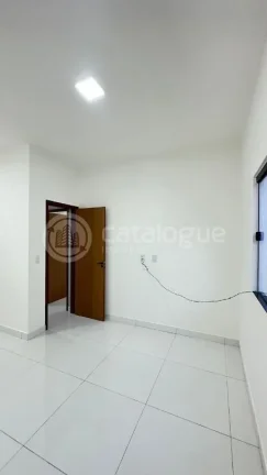 Imagem LINDA CASA EM NOVA ESPERANÇA