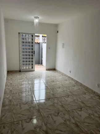 Imagem Casa para Venda em Rio de Janeiro, Campo Grande, 2 dormitórios, 1 suíte, 2 banheiros, 3 vagas