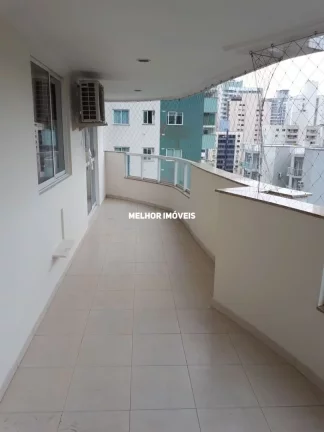 Imagem Apartamento á venda com 02 dormitórios sendo 01 suíte, ampla sacada com churrasqueira a carvão, próximo a Roda Gigante à Venda em Balneário Camboriú - SC