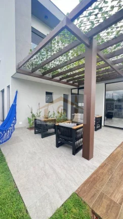 Imagem Natureza!!! São 4 suítes, Sistema de aquecimento solar para água da casa com boiller