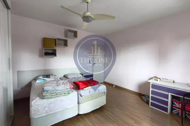 Imagem Imperdível! Casa à venda na Vila Monumento, São Paulo-SP, 3 quartos, 1 suíte, 2 salas, 4 banheiros, 2 vagas, 200m². Confira!