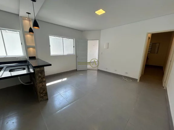 Imagem Casa à venda com 3 suítes em bairro seguro, a poucos passos da delegacia