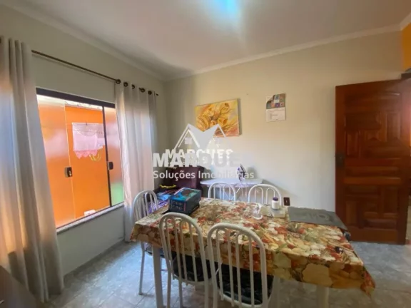 Imagem Casa c/ 3 dorms, 1 suite e 4 vagas