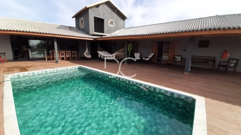 Venda Chácara | AT 1080 m² | AC 240 m² | 4Dorm | 4 Suítes | 4 Banheiros | 10 Vagas