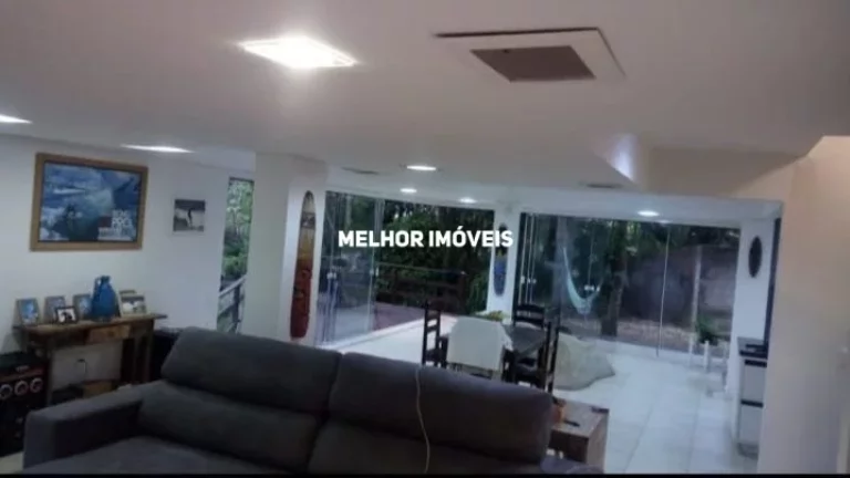 Imagem Casa estaleiro sendo 02 Suítes e Varanda em meio a Vegetação e Vista Mar