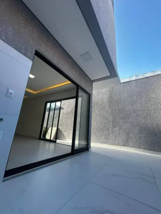 Imagem Casa de três quartos em Ingleses.