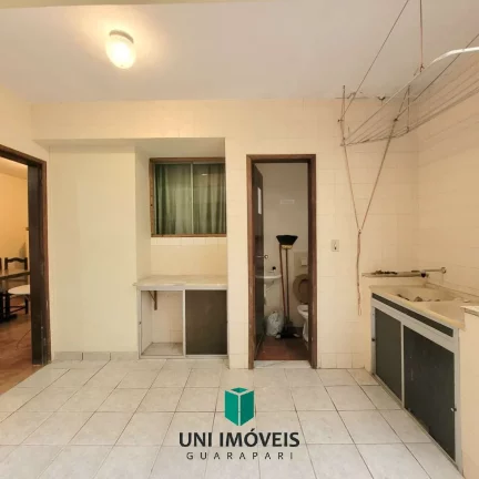 Imagem Oportunidade ! Apto à venda 3 qtos/ 1 suíte , área lateral e 2 vagas de garagem na Praia do Morro .