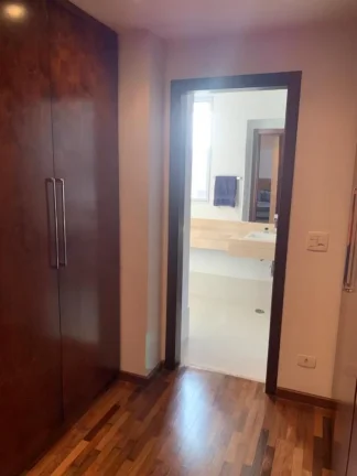 Imagem Casa em Alphaville - 300m²