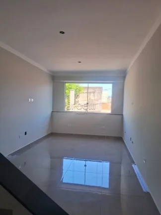 Imagem Sobrado com 160 M², 03 dormitórios sendo 01 suíte, 1 banheiro social e lavabo, sala para dois amb...