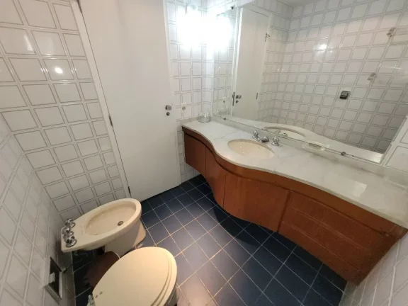 Imagem PITANGUEIRAS - LINDO APARTAMENTO COM VISTA AO MAR, 4 DORMITÓRIOS, 2 VAGAS, PITANGUEIRAS.