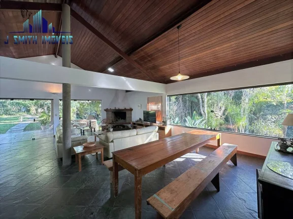 Imagem Casa TÉRREA em terreno de 10.490m² c/ casa Hóspede, Ateliê, Casa Caseiro.