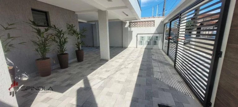 Imagem Sobrado com 2 dormitórios à venda, 60 m² por R$ 405.000,00 - Maracanã - Praia Grande/SP