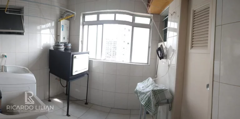 Imagem "Apartamento de 3 dormitórios com sacada, duas vagas de garagem e lazer em ótima localização"
