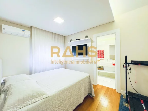 Imagem Apartamento de alto luxo na melhor região do bairro Atiradores. Com 198m², o apartamento foi total...