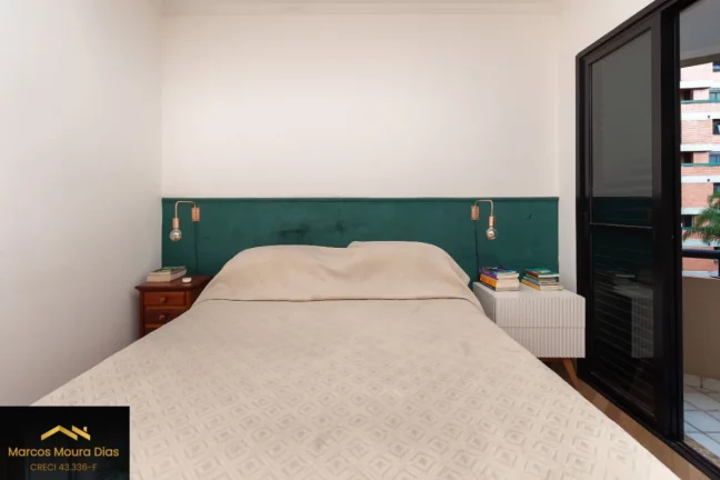 Imagem apartamento de 120m² com 3 dormitórios, sendo 1 suíte, sala para dois ambientes e 2 vagas. Edifício com Lazer e Portaria 24 hs